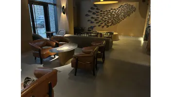 Нанесение микроцемента на стены и полы в лаундж-пространстве премиального отдыха KEIDJ