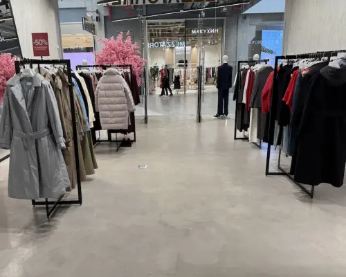 Проект: Микроцемент в интерьере магазина одежды MEZATORE