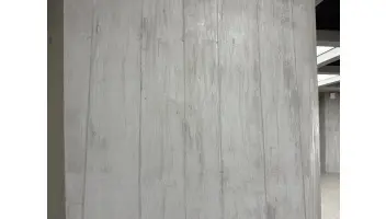 Декоративная штукатурка под дерево в павильоне «Росатом» на ВДНХ